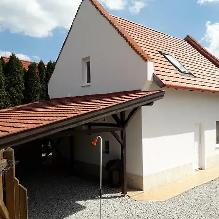 Mesgye Holiday home